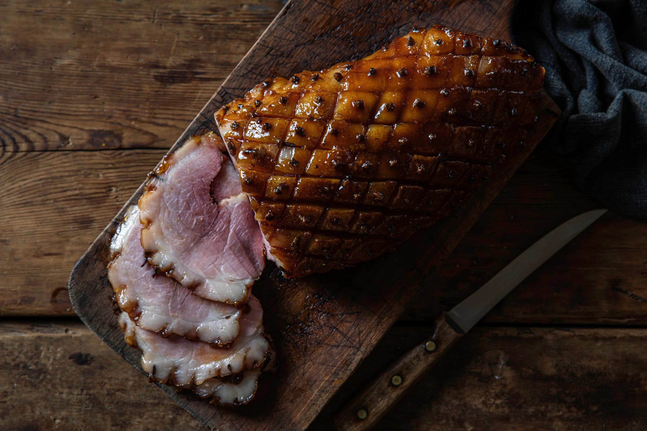 Dry-Cured York-Style Ham, Boneless & Uncooked - Image 5