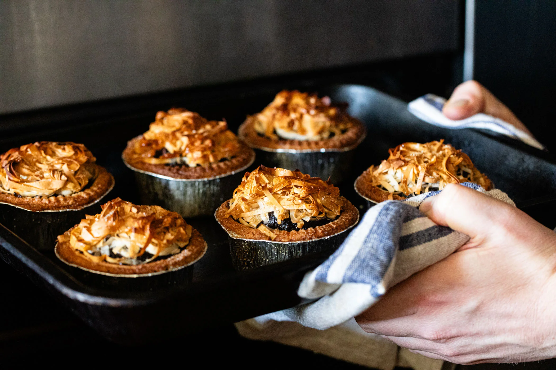 x Finer Pleasures | Traditional Beef Fat Mince Pies - Image 3